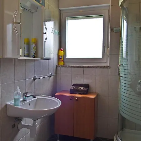 Oliva Turist * Ližnjan